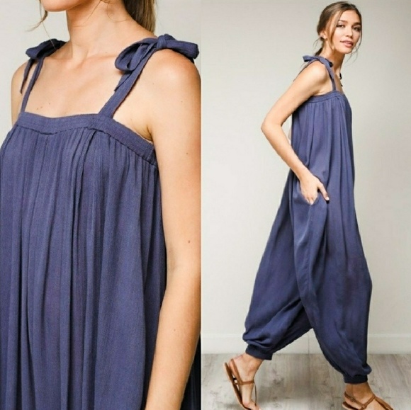 💖💕LAST ONE!(S) Adorable Loose "Overall" Jumpsuit - Picture 2 of 2